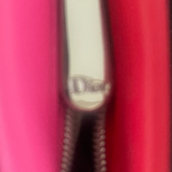 Dior White and Gold Gift Card - Picture 6 of 9